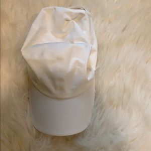 Fast and free run hat